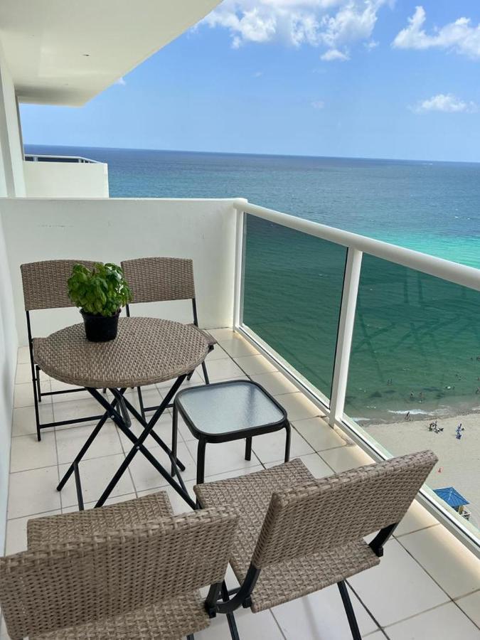 Penthouse Beach Front 1St Line, 2 Bedroom 2 Ba, New Decoration & Furnitures, Unobstructed View Of The Beautiful Atlantic, Free Parking Hollywood Extérieur photo