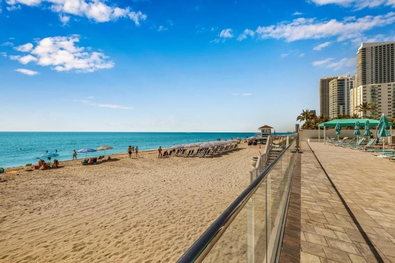 Penthouse Beach Front 1St Line, 2 Bedroom 2 Ba, New Decoration & Furnitures, Unobstructed View Of The Beautiful Atlantic, Free Parking Hollywood Extérieur photo